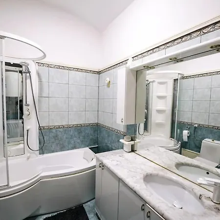 Nara Apartment *